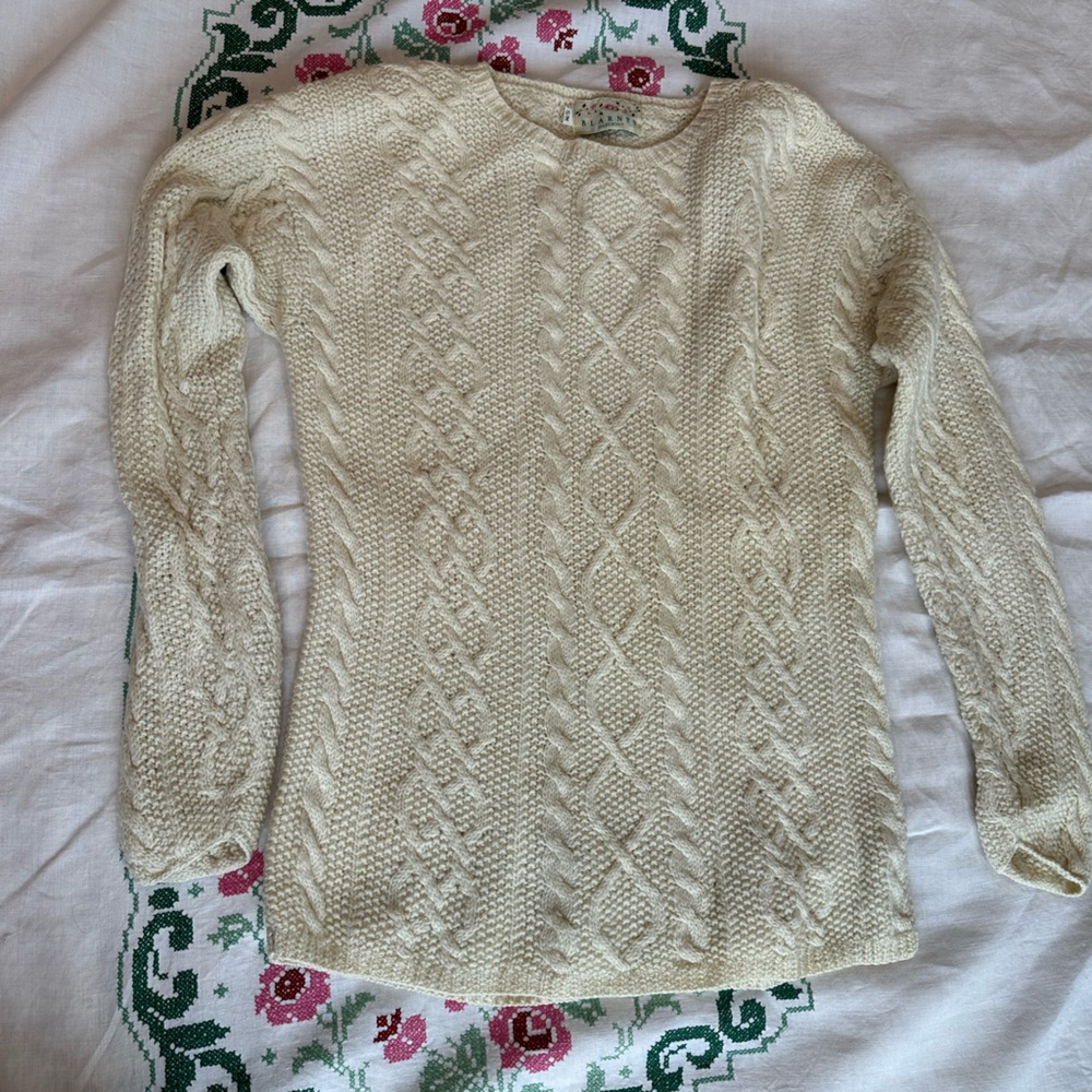 Elegant Cream Cable Knit Sweater